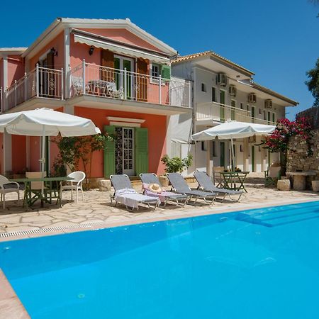 Soustas Apartments Longos  Экстерьер фото