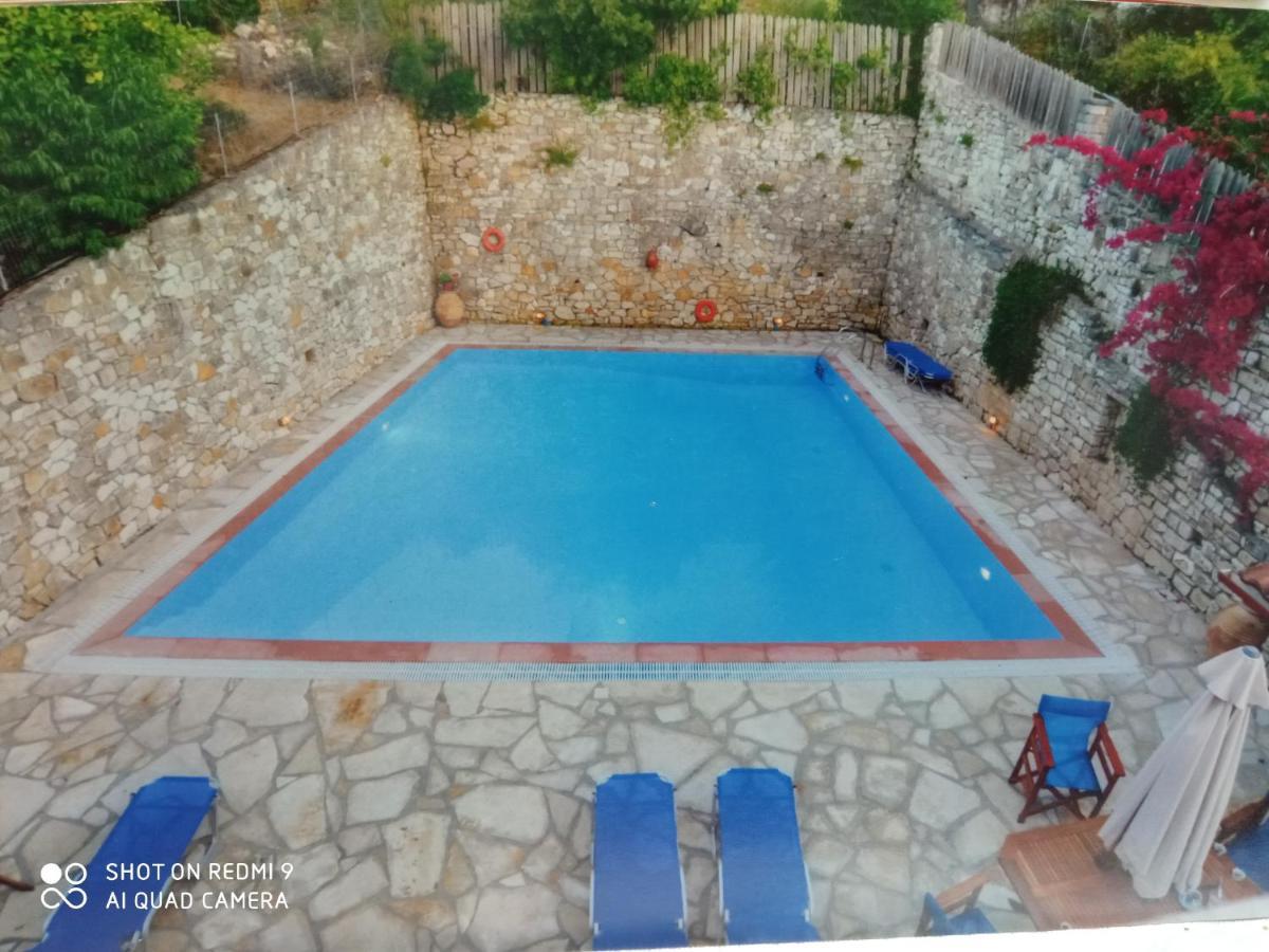 Soustas Apartments Longos  Экстерьер фото