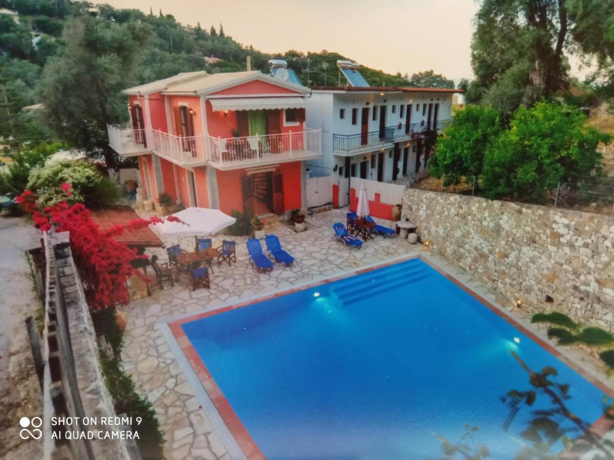 Soustas Apartments Longos  Экстерьер фото
