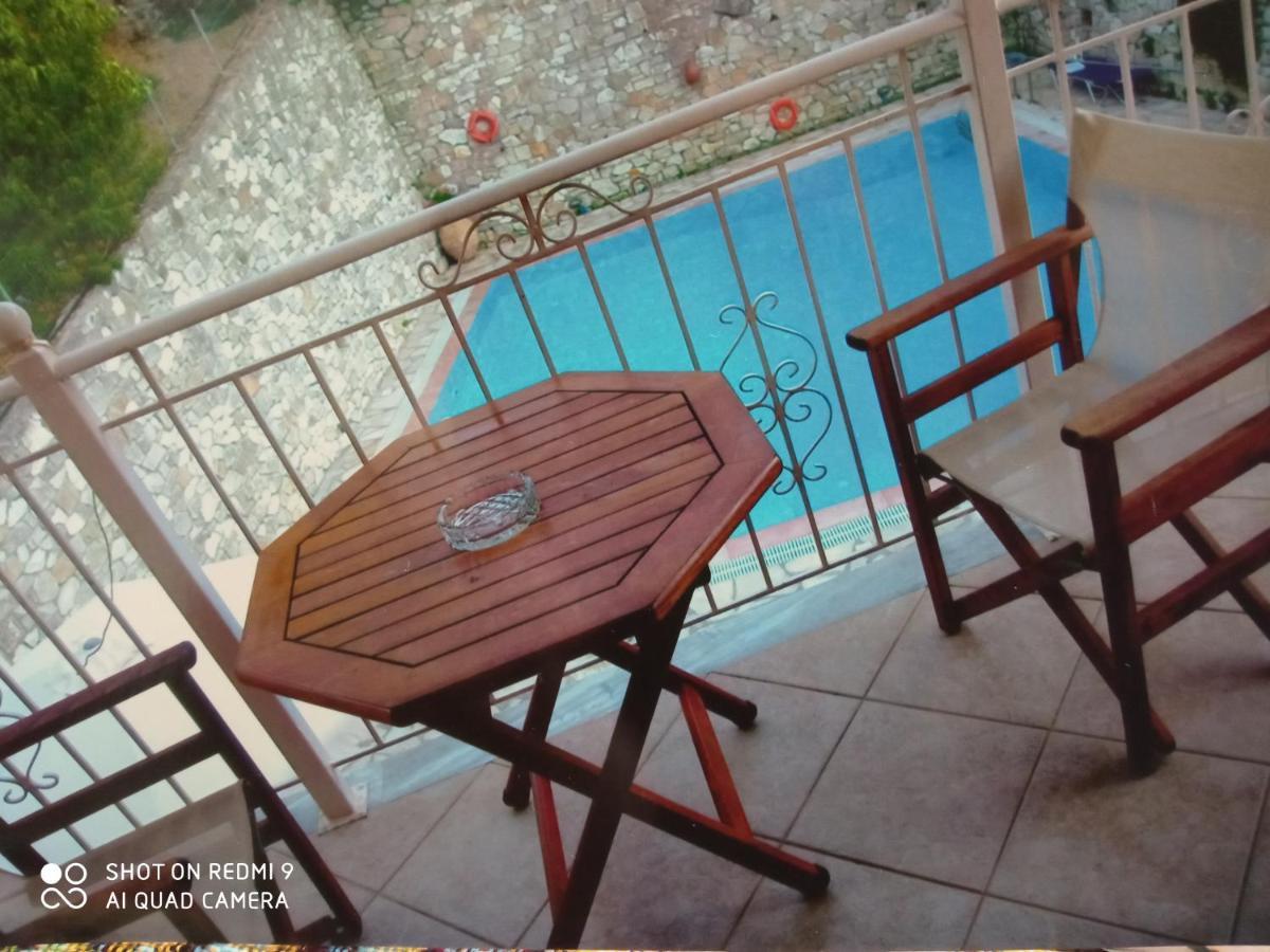 Soustas Apartments Longos  Экстерьер фото