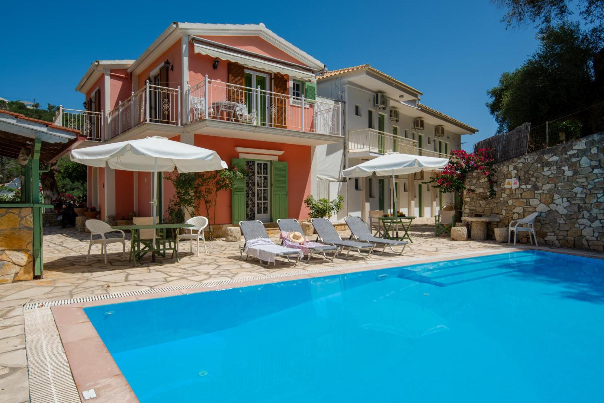 Soustas Apartments Longos  Экстерьер фото