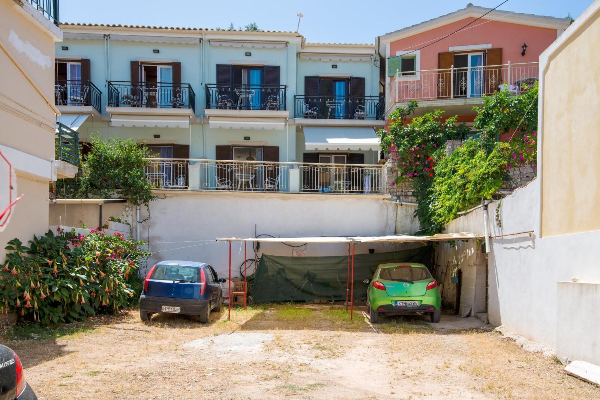 Soustas Apartments Longos  Экстерьер фото